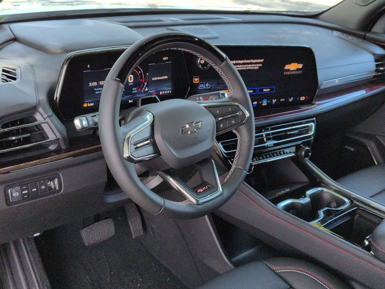 New 2026 Chevrolet Traverse Z71 w/ Enhanced Driving Package AWD/4WD image 10