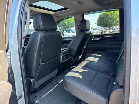 Used 2025 GMC Sierra 2500 Denali w/ Denali Reserve Package AWD/4WD image 14