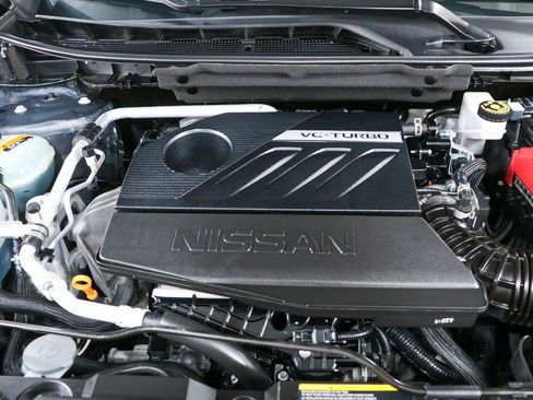 Used 2024 Nissan Rogue SV AWD/4WD image 30