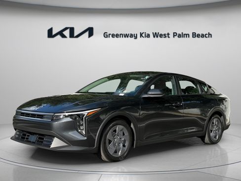 Certified 2025 Kia K4 FWD image 3