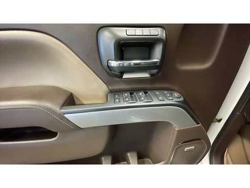 Used 2016 Chevrolet Silverado 1500 LTZ Z71 w/ LTZ Plus Package image 10