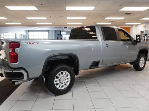 New 2026 Chevrolet Silverado 3500 LT image 10