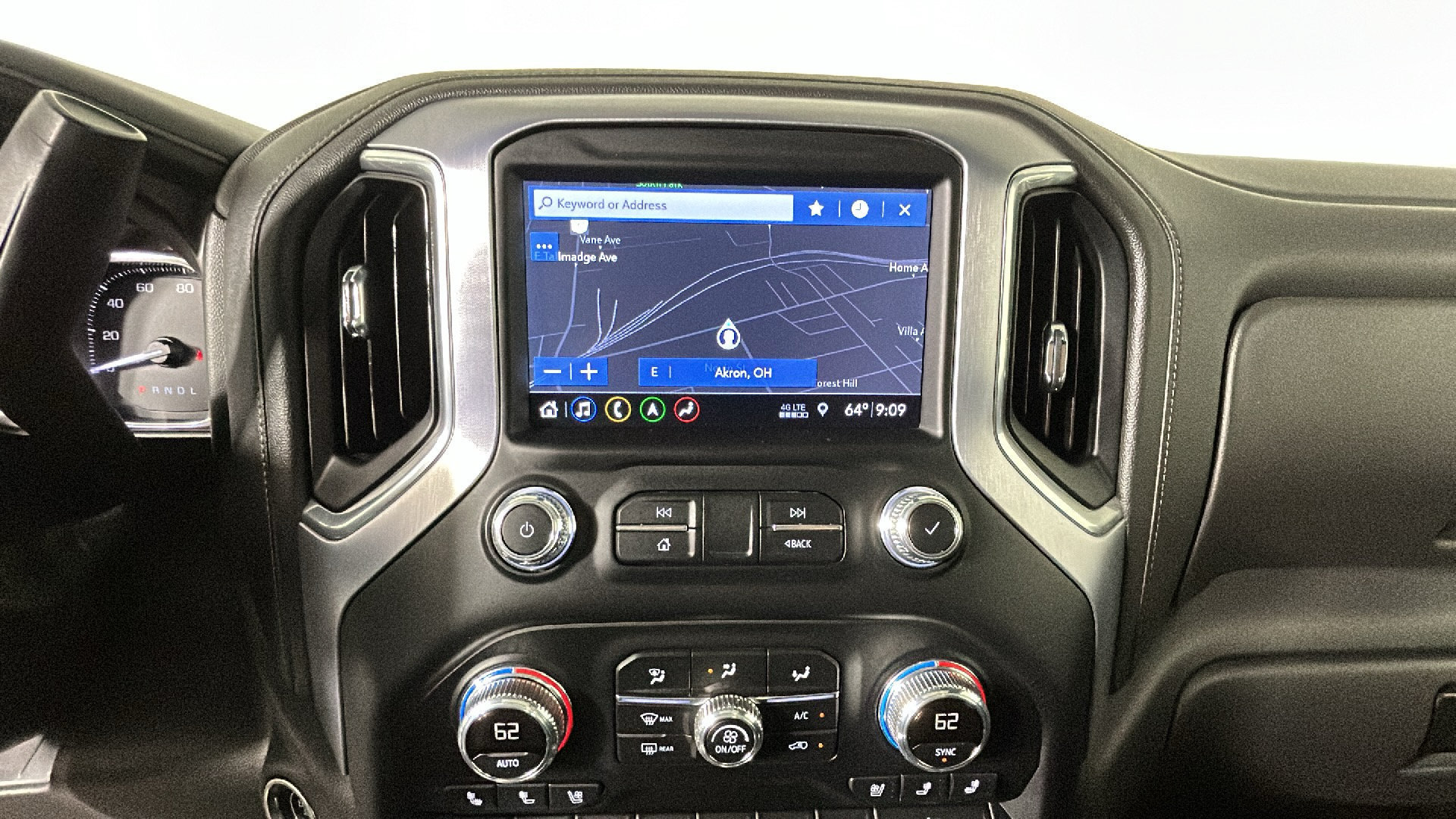Used 2019 GMC Sierra 1500 SLT w/ SLT Premium Plus Package AWD/4WD image 28