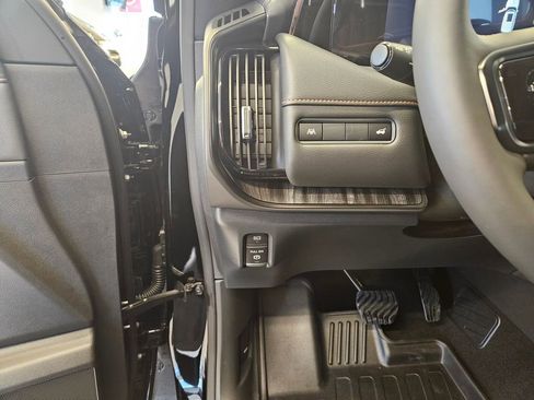 New 2026 Nissan Armada PRO-4X AWD/4WD image 16