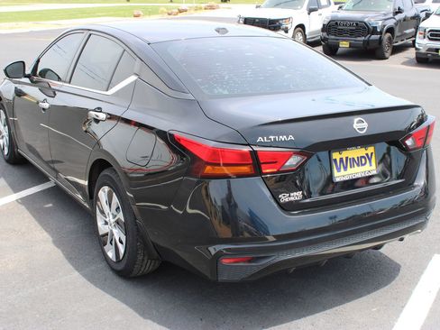 Used 2019 Nissan Altima 2.5 S FWD image 6