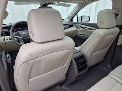 Certified 2023 Cadillac XT5 Premium Luxury w/ LPO, Floor Liner Package AWD/4WD image 23