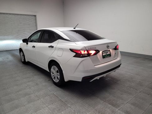 Used 2025 Nissan Versa S w/ Trunk Package FWD image 5