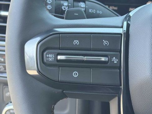 New 2026 GMC Yukon AT4 w/ AT4 Premium Package image 11