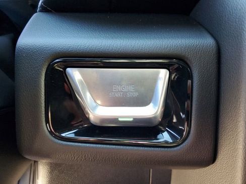 New 2026 GMC Yukon XL Denali w/ Sun & Power Step Package AWD/4WD image 24