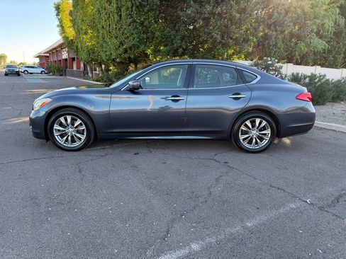 Used 2011 INFINITI M37 w/ Premium Pkg image 5