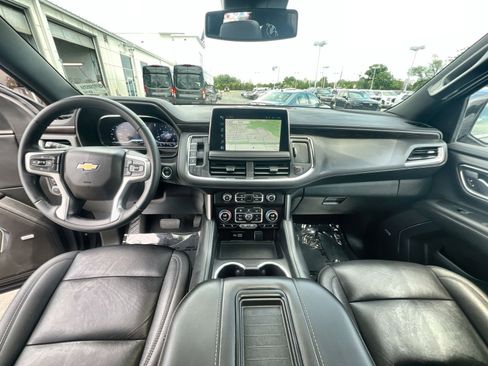 Used 2024 Chevrolet Suburban LT AWD/4WD image 31