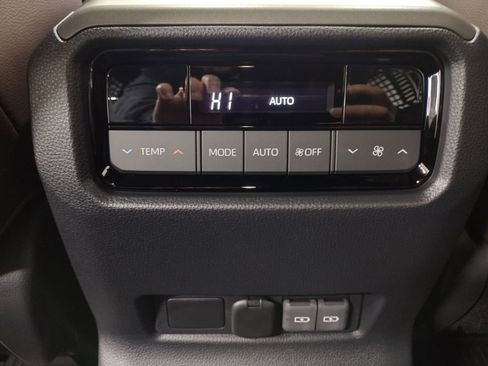 Used 2025 Toyota Land Cruiser image 35