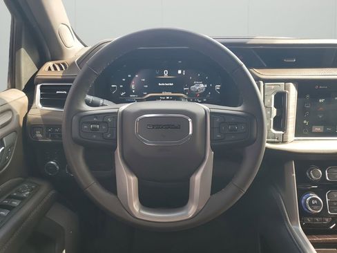 Certified 2023 GMC Yukon XL Denali AWD/4WD image 25