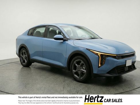 Used 2025 Kia K4 FWD image 1