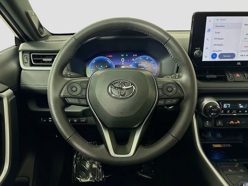 Used 2023 Toyota RAV4 XSE AWD/4WD image 13