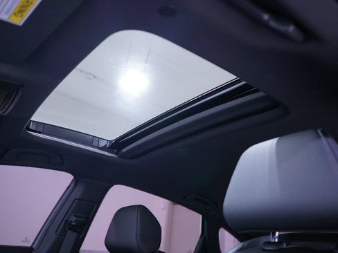 Used 2025 Honda Accord Sport image 9