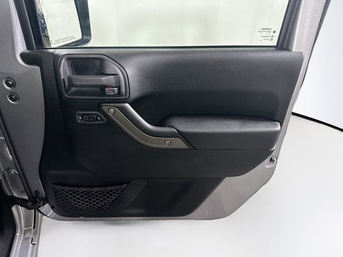 Used 2016 Jeep Wrangler Sport w/ Quick Order Package 24S AWD/4WD image 26