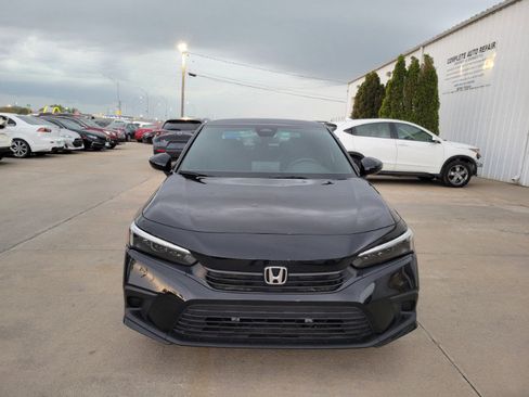 Used 2024 Honda Civic Sport image 2