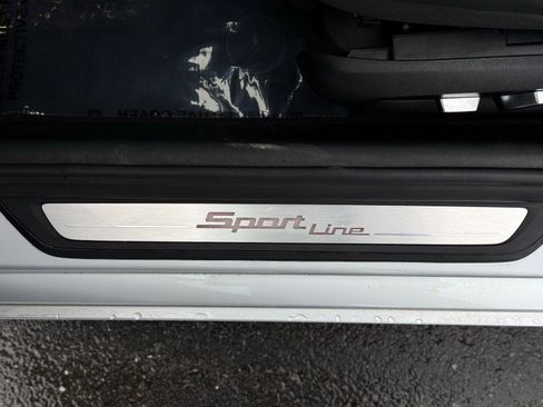 Used 2019 BMW 530i w/ Convenience Package image 19