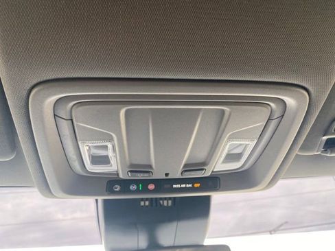 Used 2023 Chevrolet Silverado 1500 LT image 25