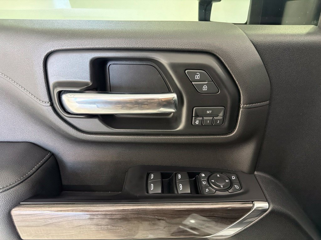 Used 2020 Chevrolet Silverado 2500 LTZ w/ LTZ Premium Package AWD/4WD image 23