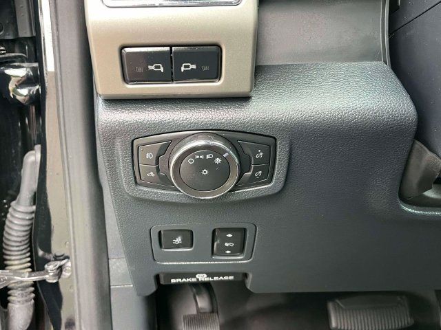 Used 2022 Ford F250 Lariat w/ Lariat Ultimate Package AWD/4WD image 30