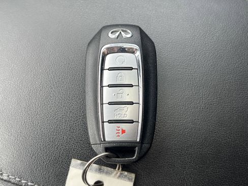 Certified 2021 INFINITI QX50 Essential w/ Convenience Package image 38
