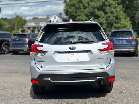 Used 2023 Subaru Forester Premium AWD/4WD image 4