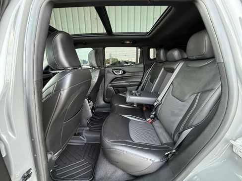 Used 2023 Jeep Compass Latitude w/ Sun and Sound Group AWD/4WD image 37