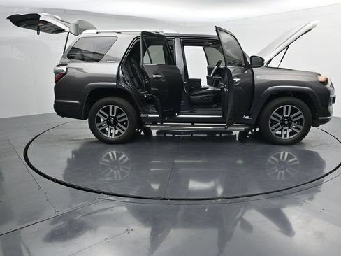 Used 2015 Toyota 4Runner Limited AWD/4WD image 27
