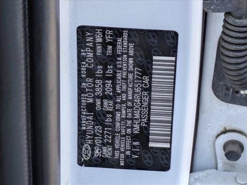Used 2024 Hyundai Elantra SEL FWD image 15