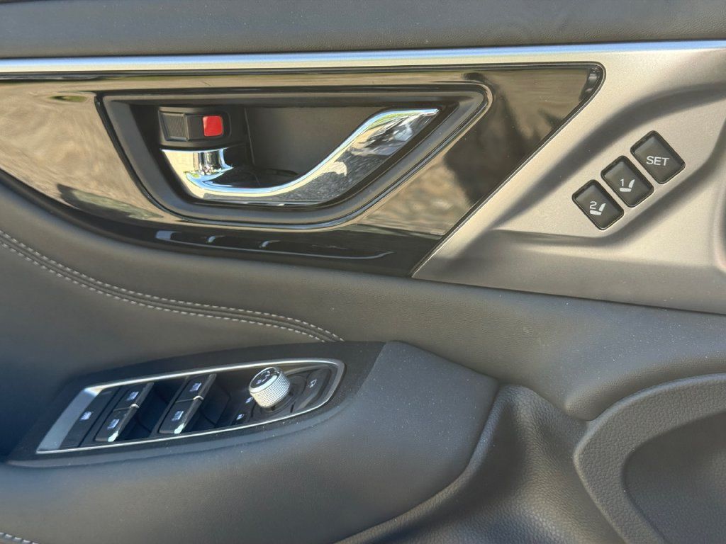 Used 2025 Subaru Legacy Touring XT AWD/4WD image 18