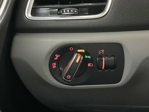 Used 2016 Audi Q3 2.0T Premium Plus image 19