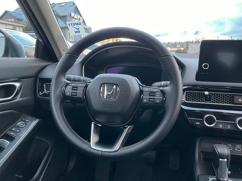 Used 2022 Honda Civic Touring image 20