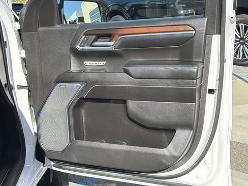 Used 2024 GMC Sierra 1500 Denali w/ Denali Reserve Package image 33