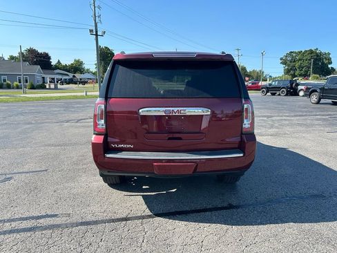 Used 2018 GMC Yukon Denali w/ Denali Ultimate Package AWD/4WD image 4