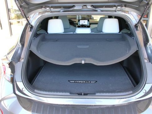 Used 2026 Toyota Corolla SE FWD image 29