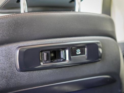 Used 2019 BMW X7 xDrive40i w/ Premium Package AWD/4WD image 12