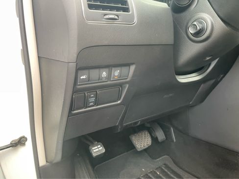 Used 2023 Nissan Armada Platinum w/ Captain's Chairs Package AWD/4WD image 14