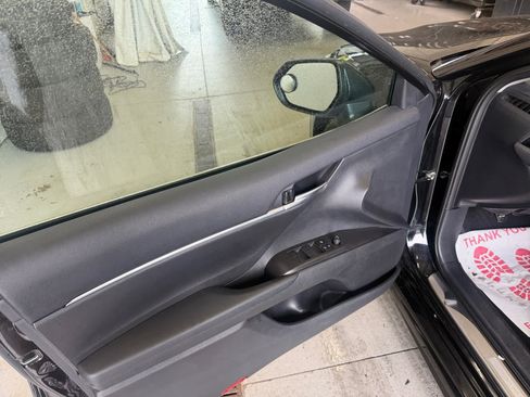 Used 2024 Toyota Camry SE FWD image 11