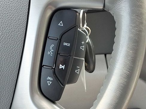 Used 2013 Chevrolet Avalanche LTZ AWD/4WD image 22