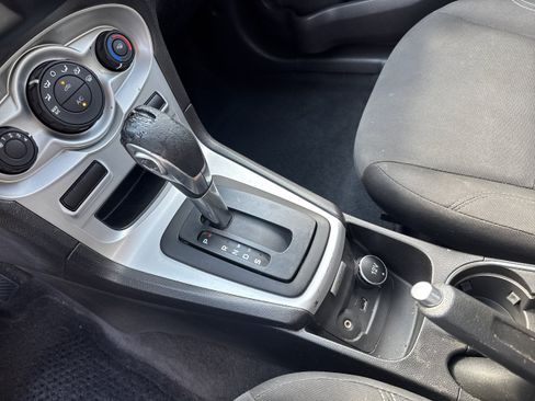 Used 2018 Ford Fiesta SE FWD image 27