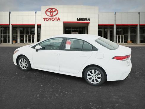 New 2026 Toyota Corolla LE FWD image 12
