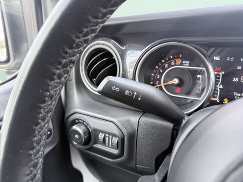 Used 2021 Jeep Wrangler Unlimited Sport image 64