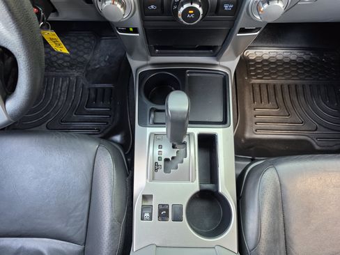 Used 2010 Toyota 4Runner SR5 RWD image 34