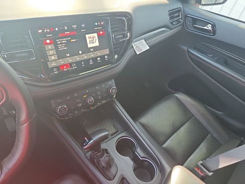 Used 2025 Dodge Durango GT image 3