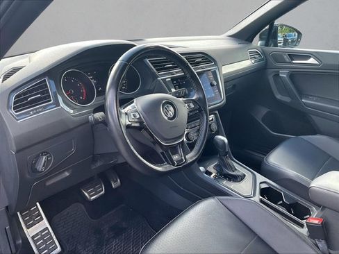 Used 2021 Volkswagen Tiguan SE R-Line FWD image 14