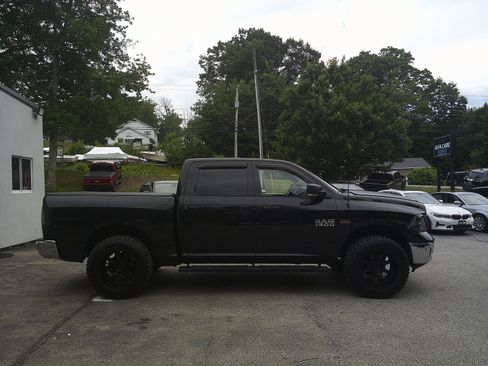 Used 2018 RAM 1500 Big Horn AWD/4WD image 4