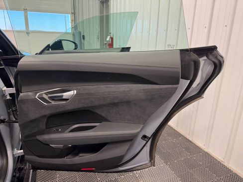 Used 2024 Audi e-tron GT Premium Plus w/ Performance Package image 32