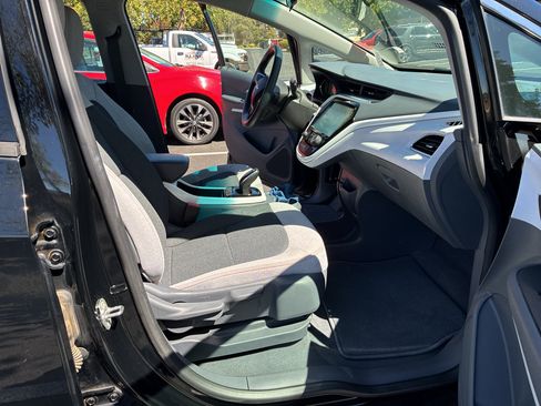 Used 2018 Chevrolet Bolt LT FWD image 49